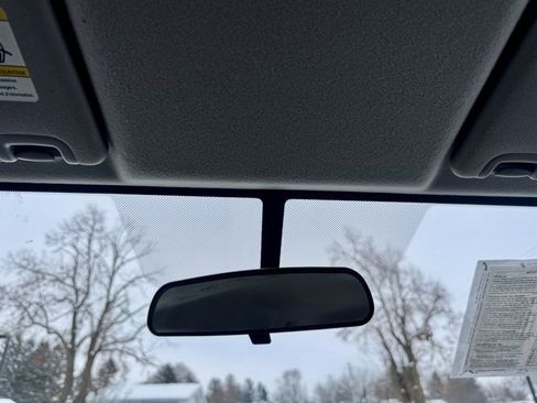 Used 2016 Nissan Frontier S image 28