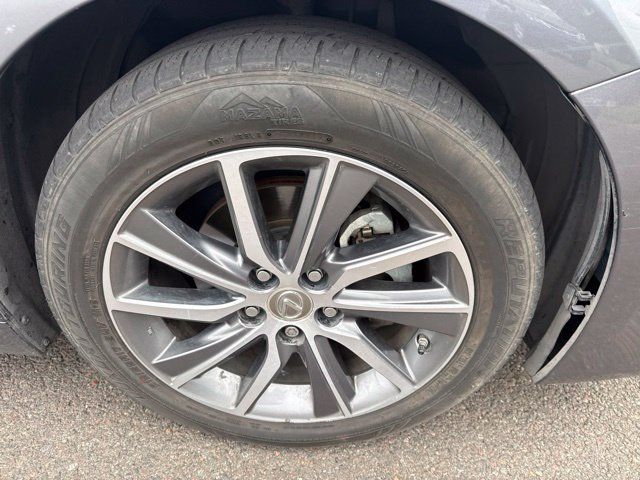 Used 2016 Lexus ES 300h w/ Luxury Package w/Wood Trim FWD image 10