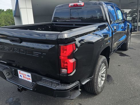 New 2025 Chevrolet Colorado LT w/ LT Convenience Package image 6