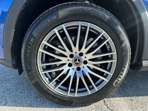Used 2026 Mercedes-Benz GLC 300 4MATIC image 38