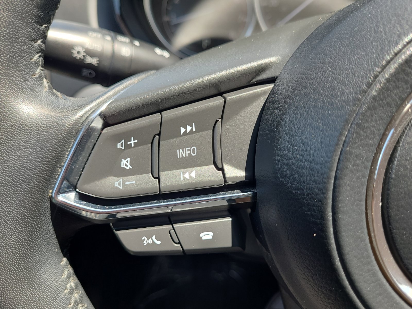 Used 2022 MAZDA CX-9 Touring Plus AWD/4WD image 25