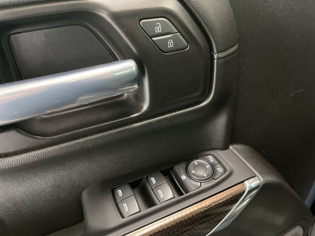 Used 2021 Chevrolet Silverado 1500 LT Trail Boss AWD/4WD image 4