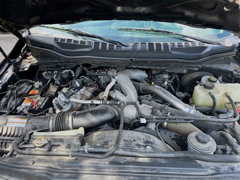 Used 2021 Ford F250 Lariat w/ Lariat Ultimate Package image 30