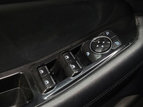 Used 2020 Ford Edge SEL w/ Cold Weather Package image 27