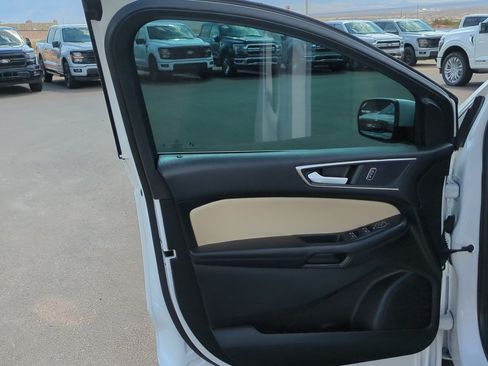 Used 2022 Ford Edge SEL w/ Convenience Package AWD/4WD image 13