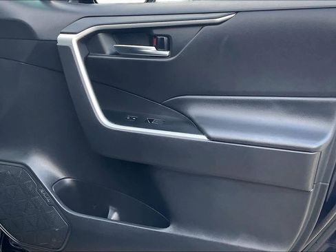 Used 2024 Toyota RAV4 XLE FWD image 22