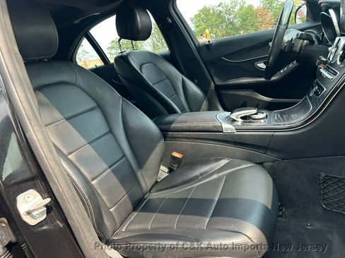 Used 2018 Mercedes-Benz C 300 4MATIC Sedan image 31