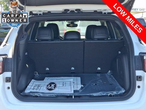 Used 2023 Jeep Compass Latitude w/ Sun and Sound Group AWD/4WD image 29