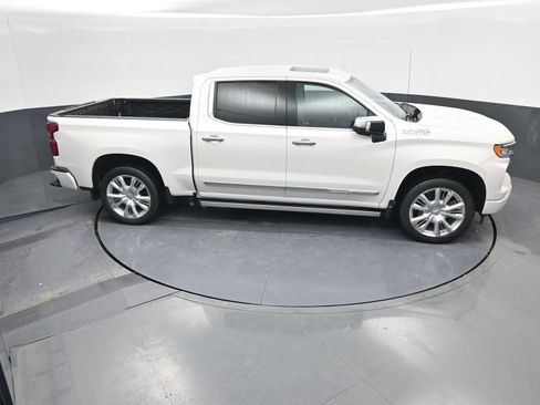 Used 2024 Chevrolet Silverado 1500 High Country image 35