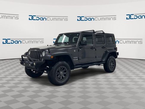 Used 2018 Jeep Wrangler Unlimited Sport S AWD/4WD image 4