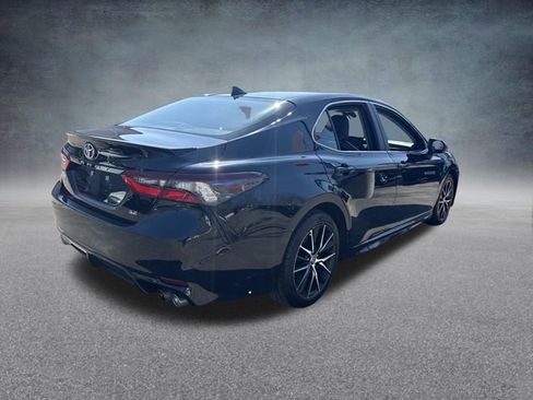 Used 2023 Toyota Camry SE FWD image 9