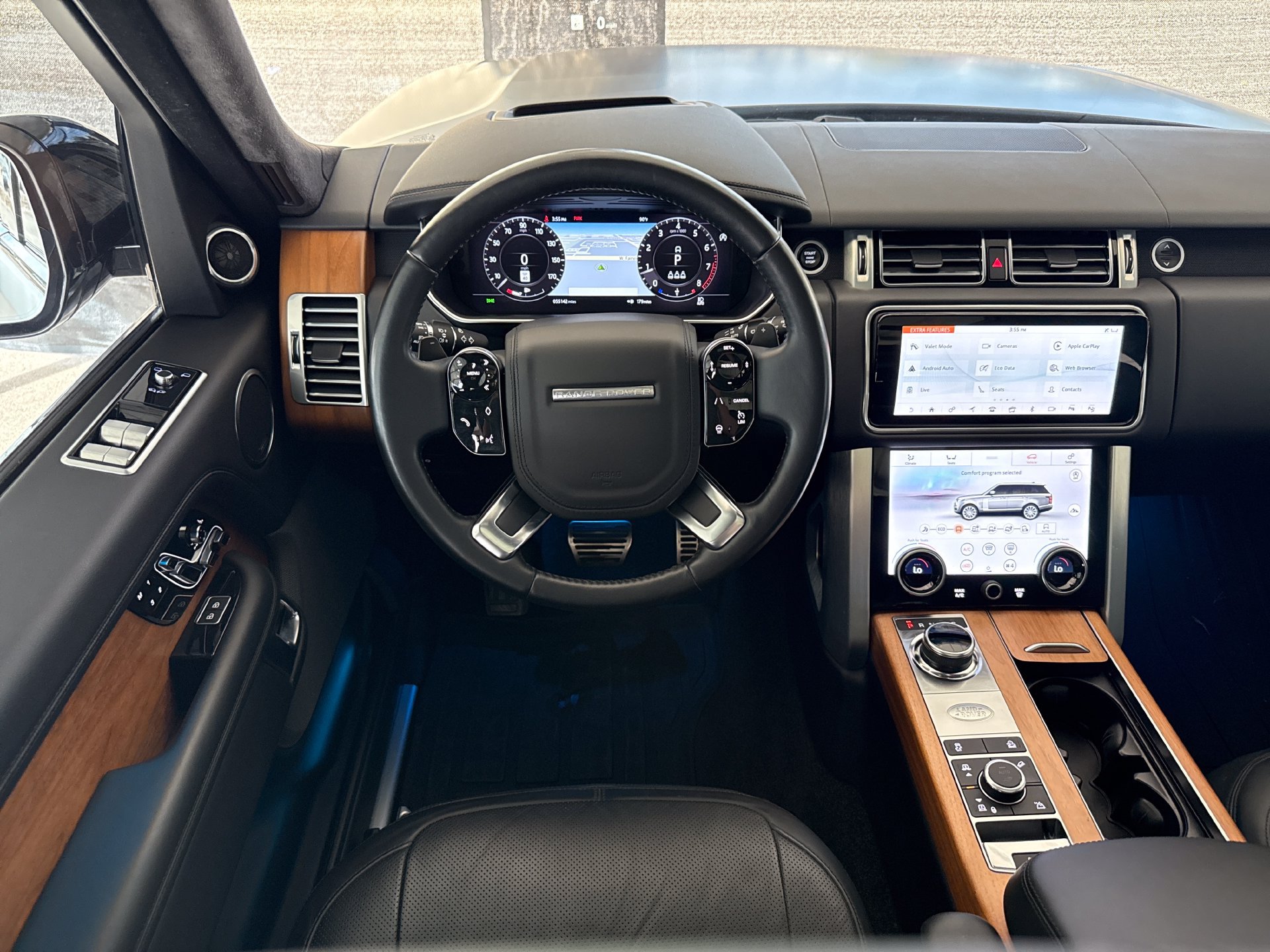 Used 2021 Land Rover Range Rover P525 Westminster Edition LWB AWD/4WD image 15