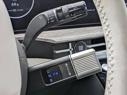 New 2026 Hyundai Santa Fe Limited FWD image 16