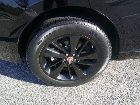 Used 2021 Jaguar F-PACE S image 26