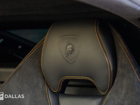 Used 2015 Lamborghini Huracan LP 610-4 image 25