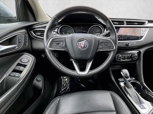 Used 2021 Buick Encore GX Essence w/ Sport Touring Package FWD image 7