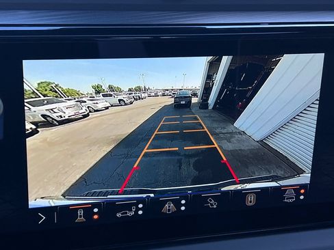 New 2026 GMC Sierra 2500 Denali Ultimate AWD/4WD image 17