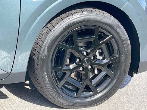 New 2026 Kia Carnival SX w/ SX Dark Edition Package image 18