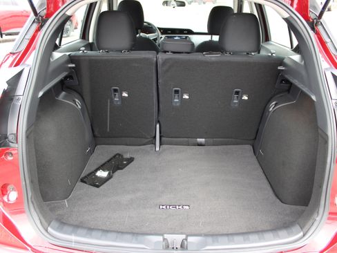 Certified 2024 Nissan Kicks SV image 5