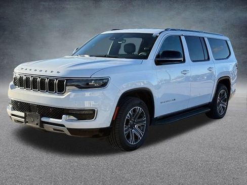 Used 2024 Jeep Wagoneer L Series II w/ Flexible Seating Group image 9