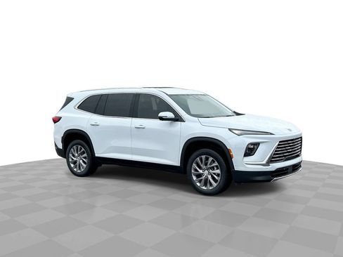 New 2026 Buick Enclave Preferred w/ Super Cruise Package image 2