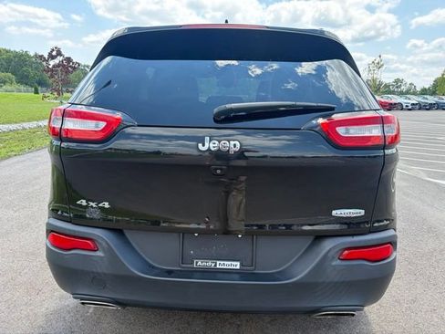 Used 2015 Jeep Cherokee Latitude w/ Comfort/Convenience Group AWD/4WD image 8