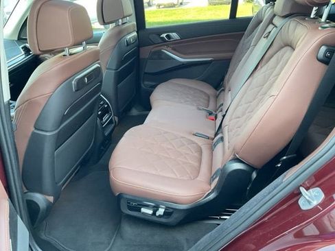 Used 2024 BMW X7 xDrive40i image 29