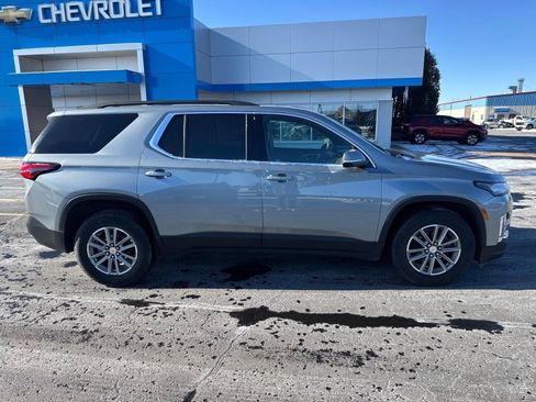 Certified 2023 Chevrolet Traverse LT image 2