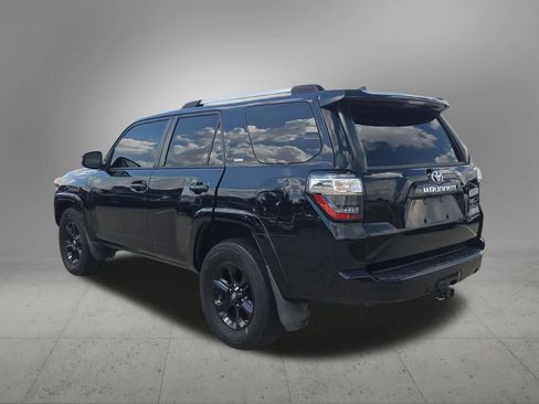 Used 2021 Toyota 4Runner SR5 RWD image 4