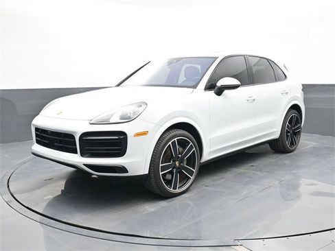 Used 2023 Porsche Cayenne S Platinum image 1