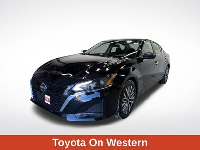 Used 2024 Nissan Altima 2.5 SV