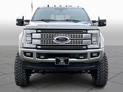 Used 2019 Ford F450 Platinum w/ Platinum Ultimate Package image 4