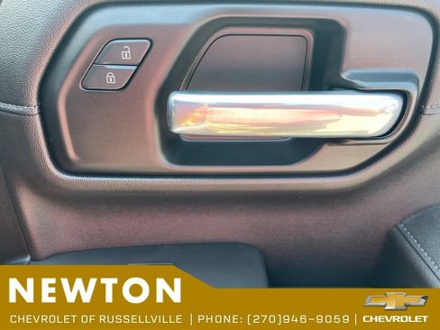 Used 2021 Chevrolet Silverado 1500 LT AWD/4WD image 25