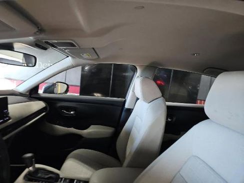 Certified 2025 Honda HR-V LX image 19