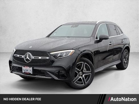 Certified 2026 Mercedes-Benz GLC 300 image 1