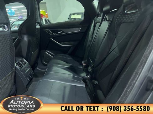 Used 2021 Jaguar F-PACE SVR AWD/4WD image 17