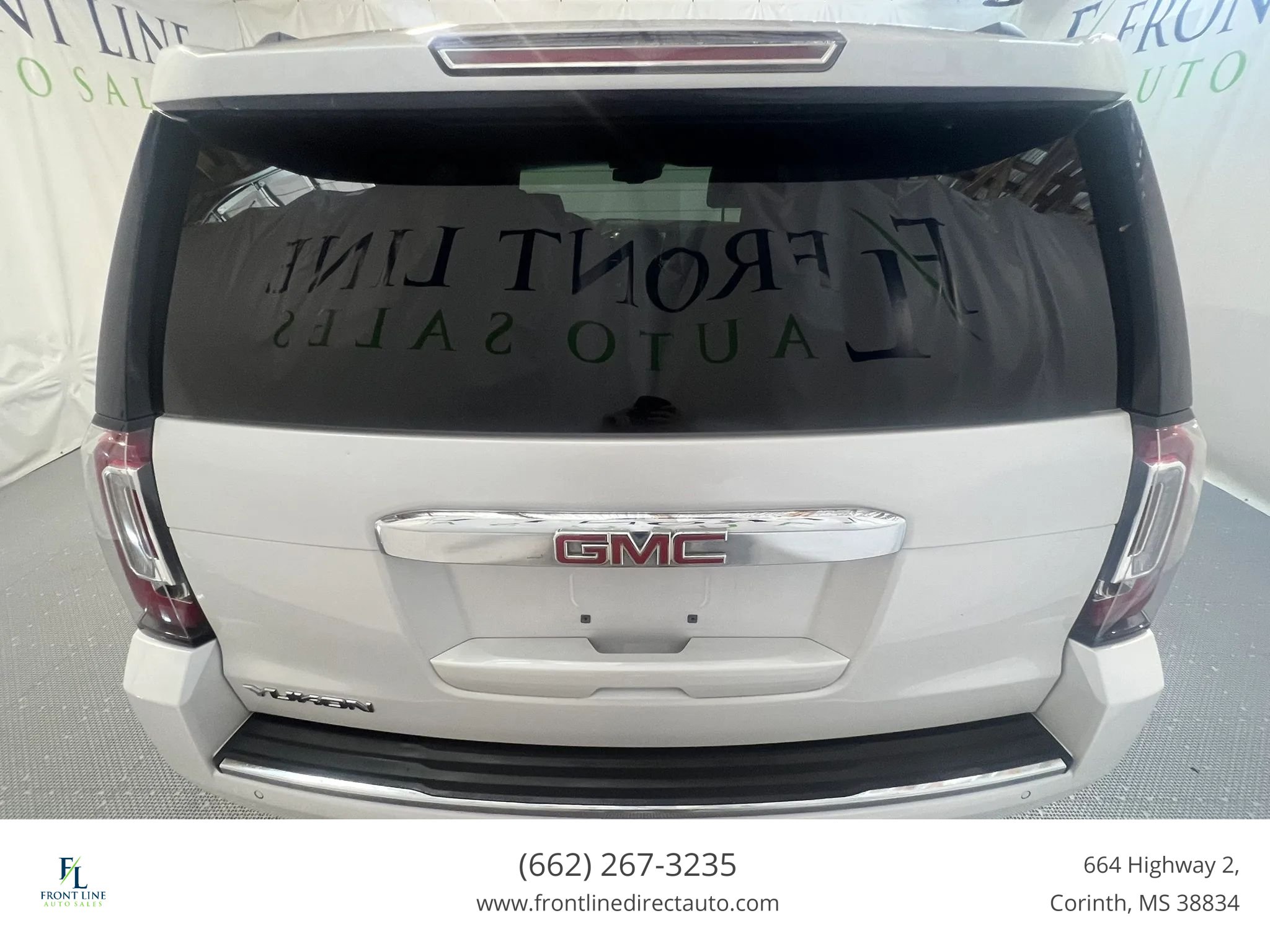 Used 2017 GMC Yukon Denali AWD/4WD image 6