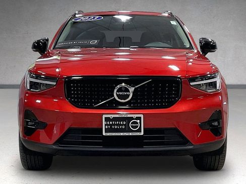 Certified 2023 Volvo XC40 B5 Plus w/ Protection Package Premier AWD/4WD image 2