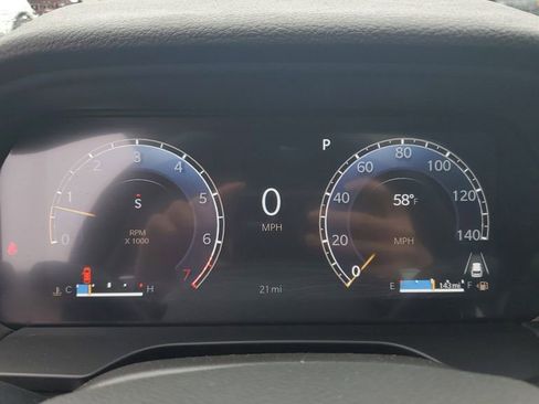 New 2025 Jeep Grand Cherokee Altitude image 32