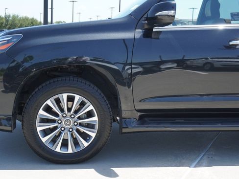Certified 2023 Lexus GX 460 Luxury w/ Accessory Package AWD/4WD image 10