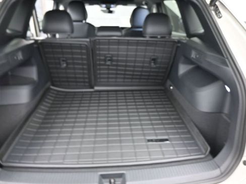 New 2026 Volkswagen Tiguan SE R-Line image 10