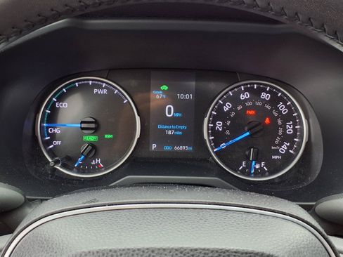 Certified 2022 Toyota RAV4 XLE Premium AWD/4WD image 18