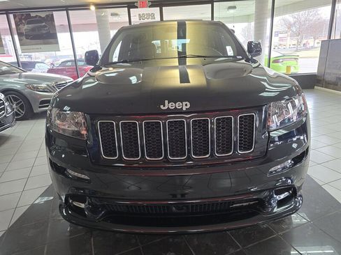 Used 2012 Jeep Grand Cherokee SRT8 w/ Luxury Group II image 2