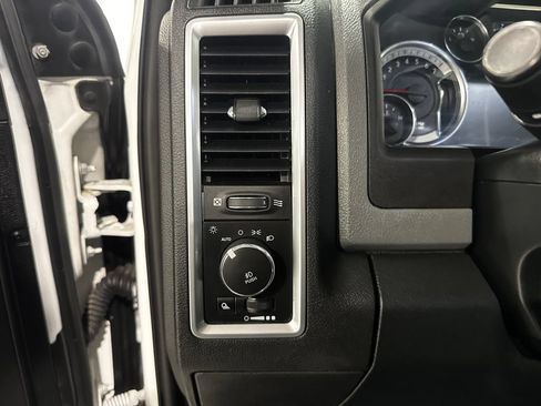 Used 2018 RAM 1500 Big Horn AWD/4WD image 38