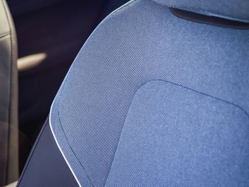 New 2026 Volvo EX30 Plus w/ Protection Package image 26