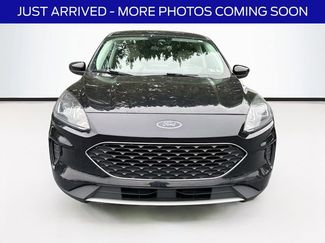 Used 2021 Ford Escape SE w/ Cold Weather Package AWD/4WD video 2