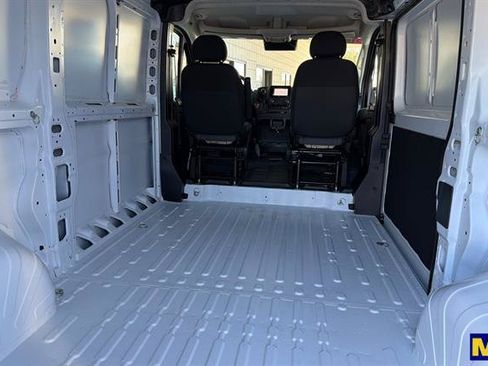 Used 2023 RAM ProMaster 2500 w/ Driver Convenience Group FWD image 17