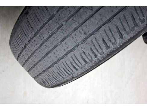 Used 2024 Nissan Rogue SV w/ SV Premium Package image 32