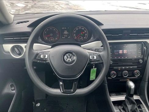 Used 2021 Volkswagen Passat 2.0T S image 6