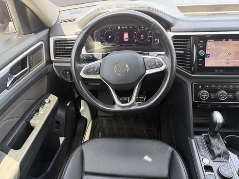 Used 2023 Volkswagen Atlas SEL R-Line AWD/4WD image 15